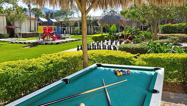 DoubleTree Orlando Pool Table